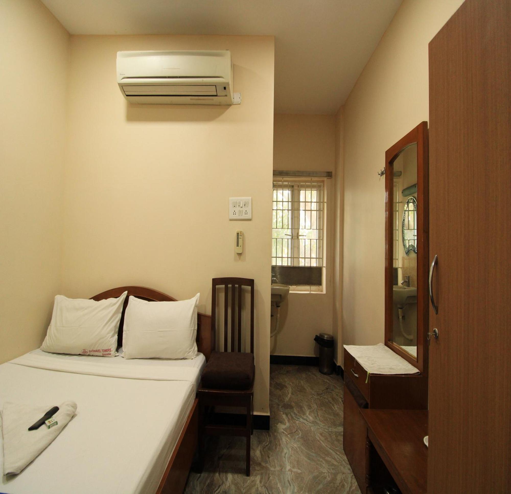 Hotel Rathnavel Towers Madras Buitenkant foto