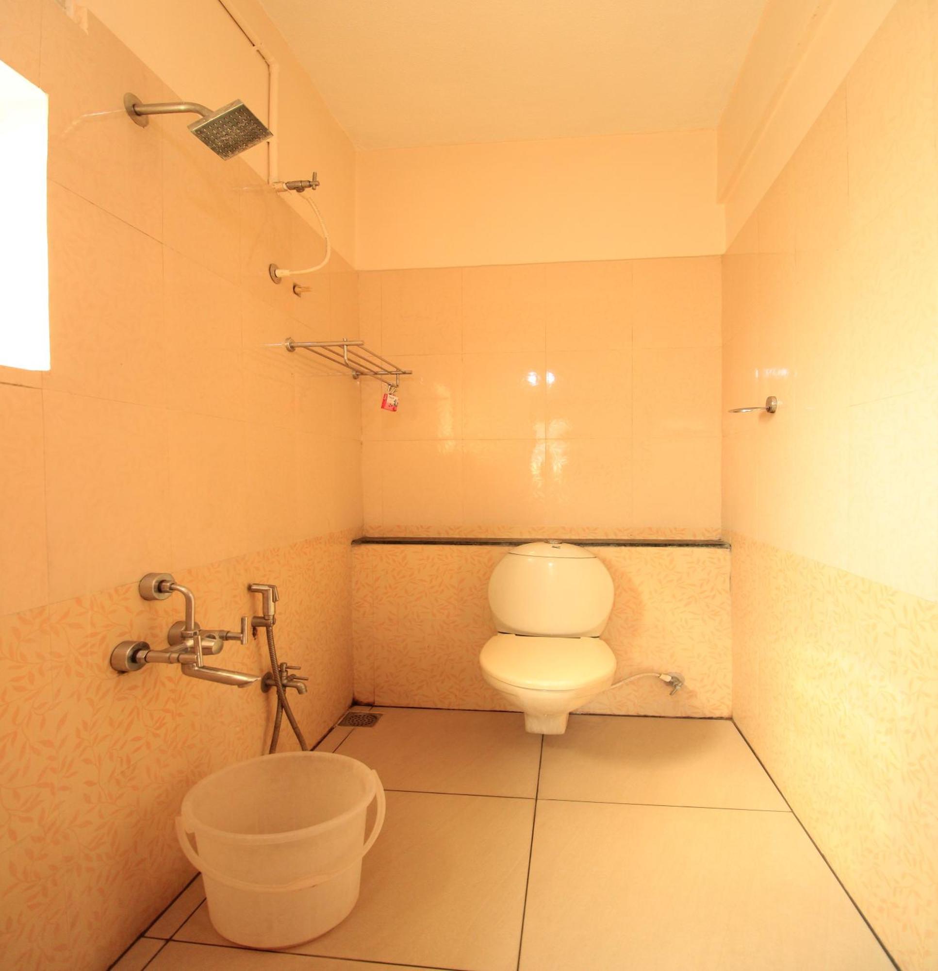 Hotel Rathnavel Towers Madras Buitenkant foto