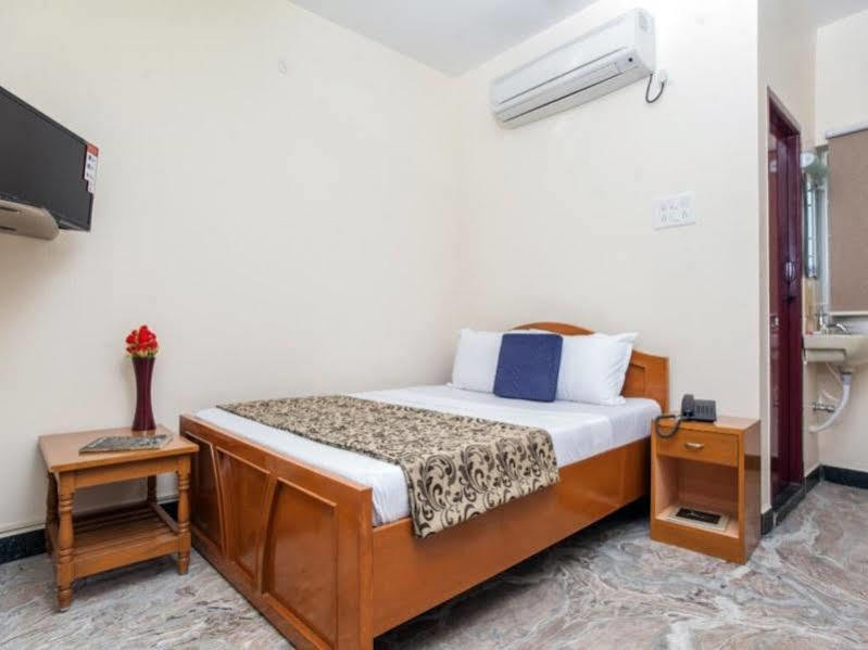 Hotel Rathnavel Towers Madras Buitenkant foto